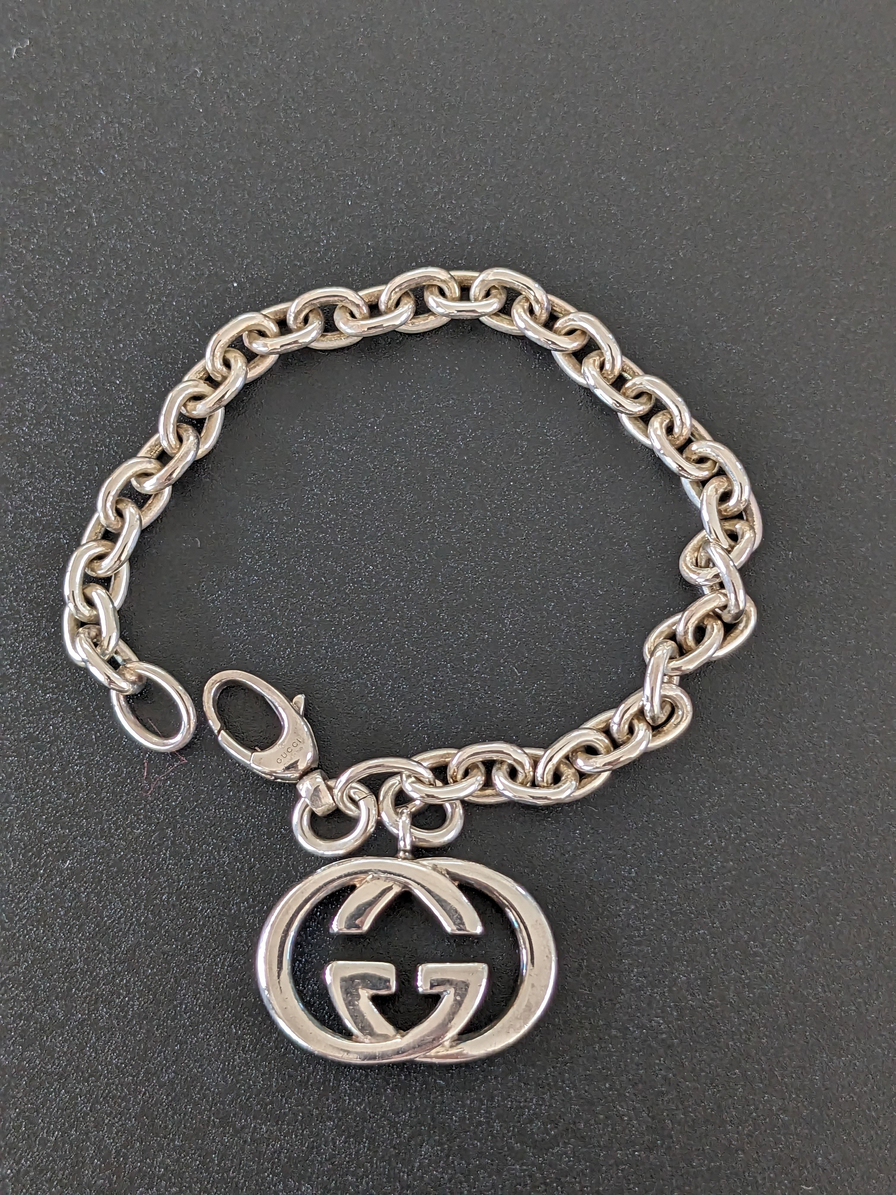 GUCCI　ダブルgブレスレット