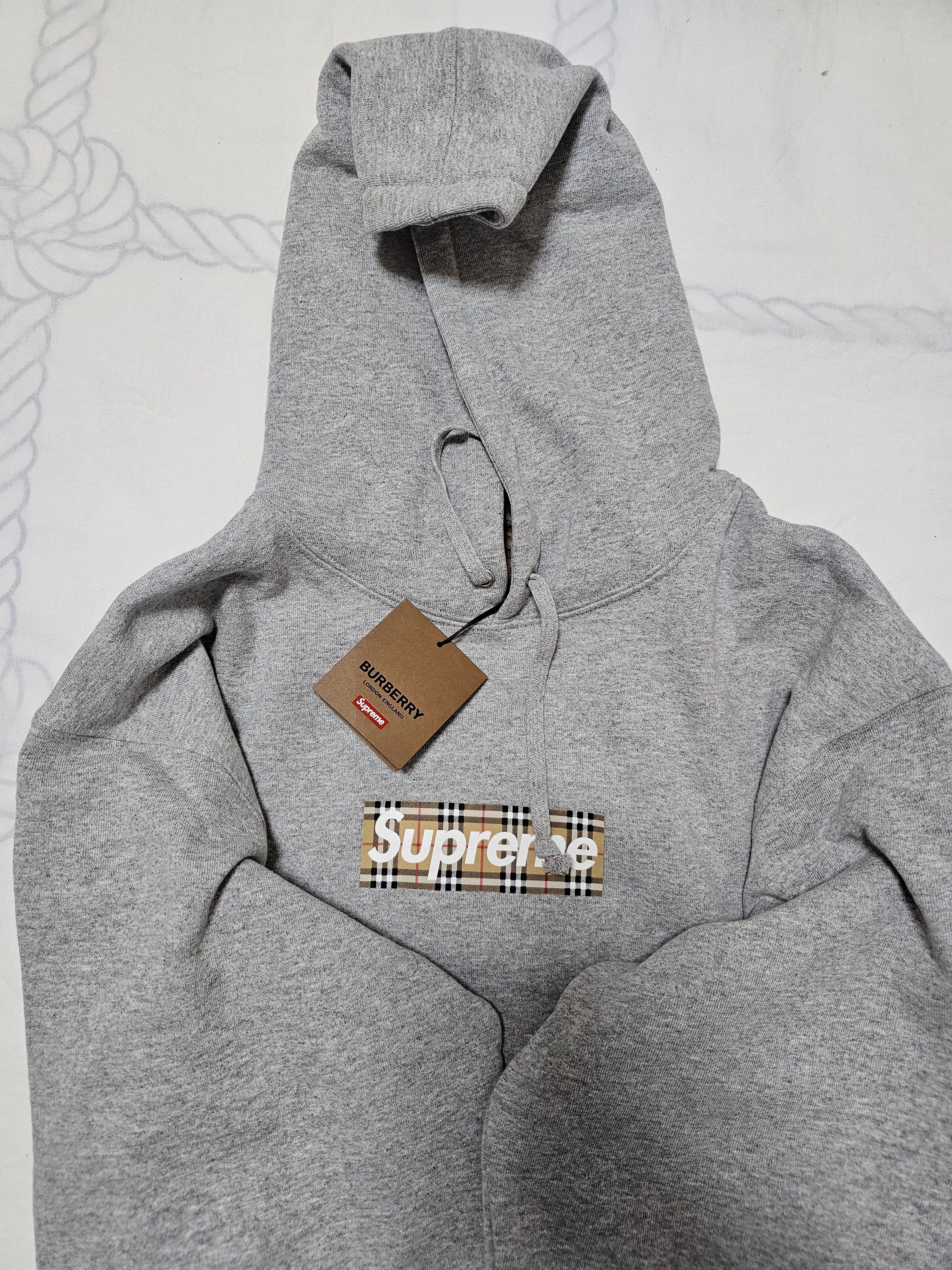 Supreme / Burberry Box Logo Hooded Sweatshirt "Heather Grey"