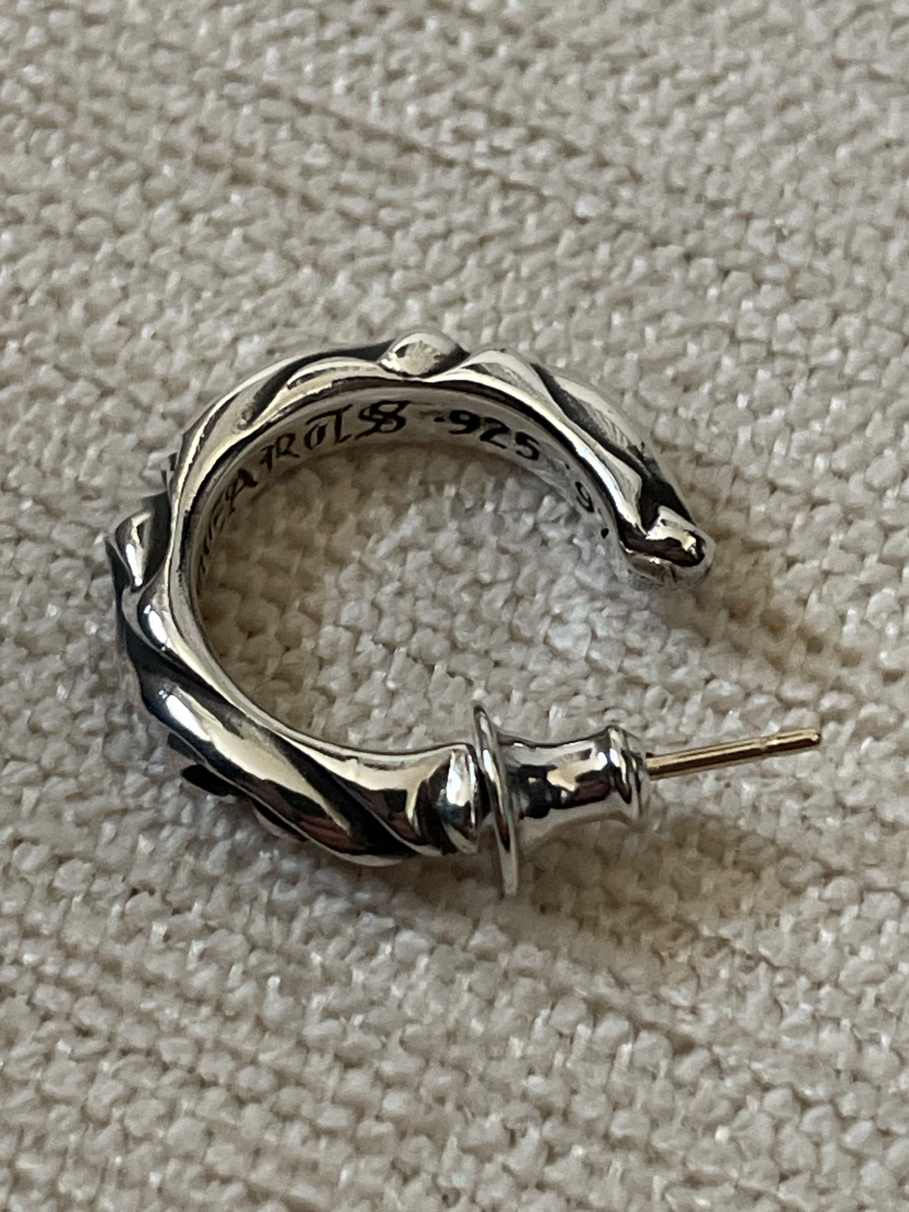 Chrome Hearts Hoop Scroll S Earrings "Silver"