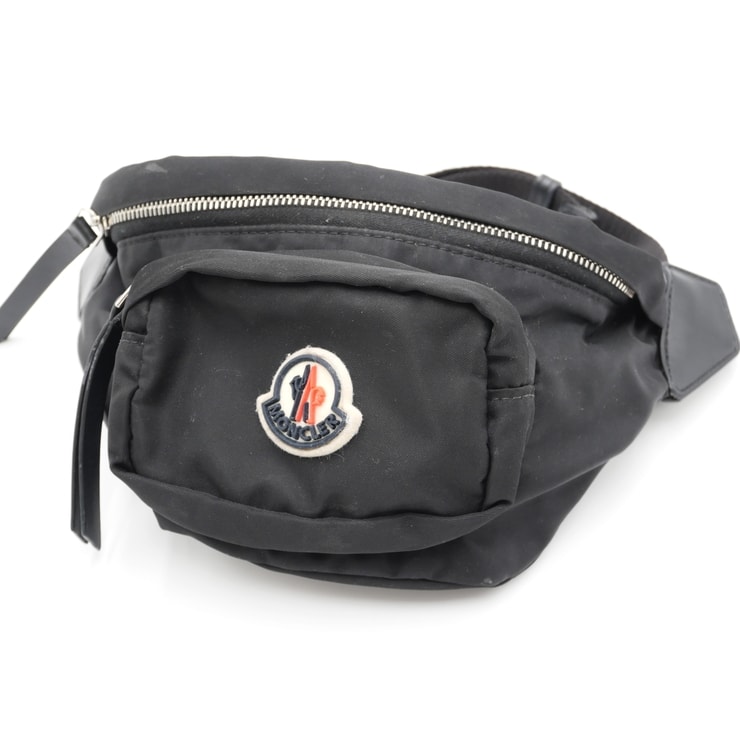 MONCLER(モンクレール)FELICIE フェリシー ベルトバッグ ボディバッグ ウエストバッグ ブラック ナイロン ロゴワッペン シルバー金具 メンズ レディース【中古】