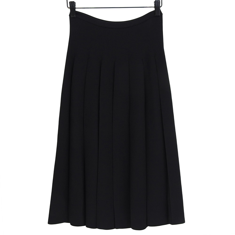 サルヴァトーレフェラガモ 美品 レーヨン混 ランダムタック ジャージー フレアスカート レディース 黒 S 9710-001 S
