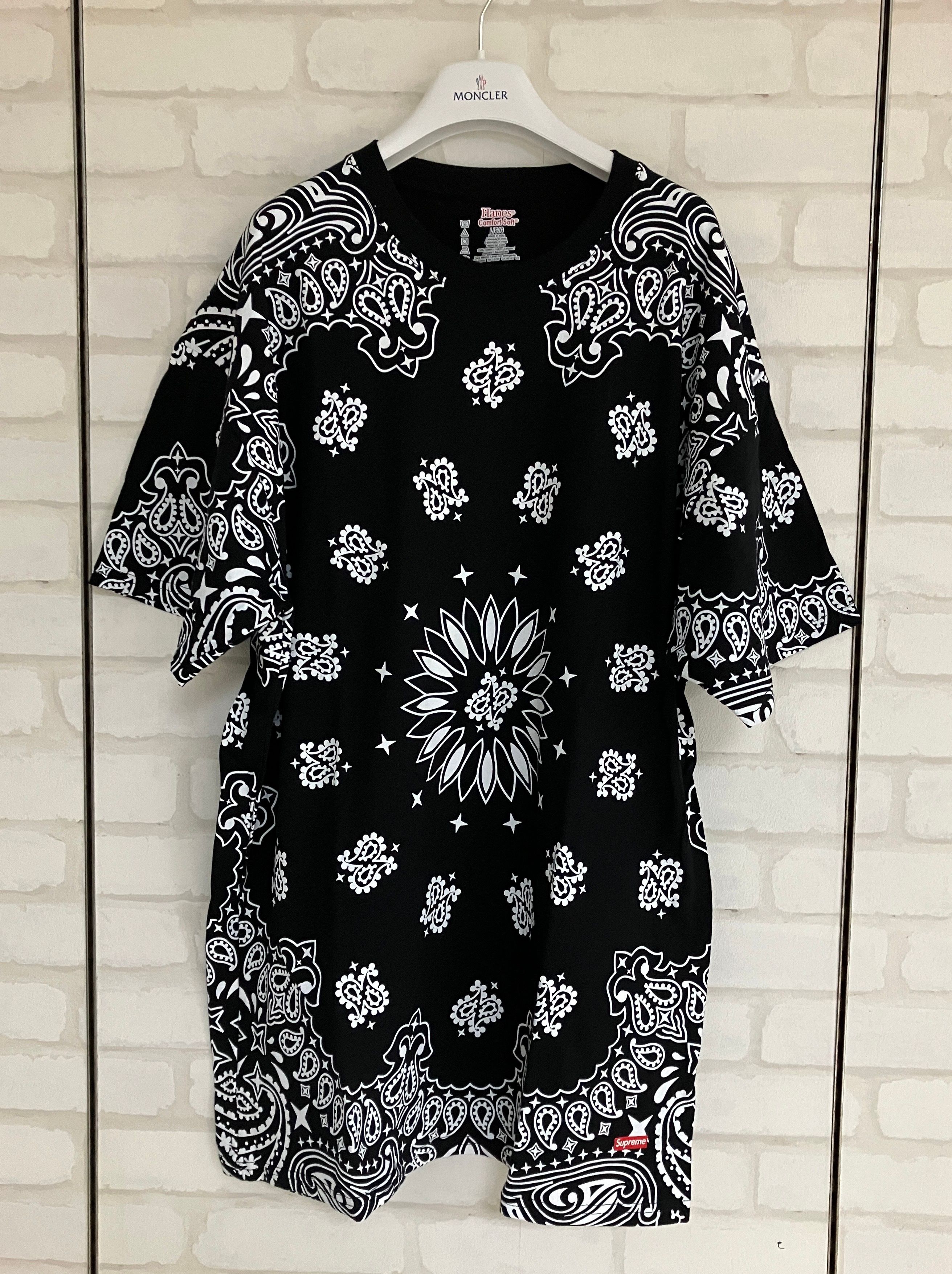 Supreme x Hanes Bandana Tagless Tees (2 Pack) "Black"