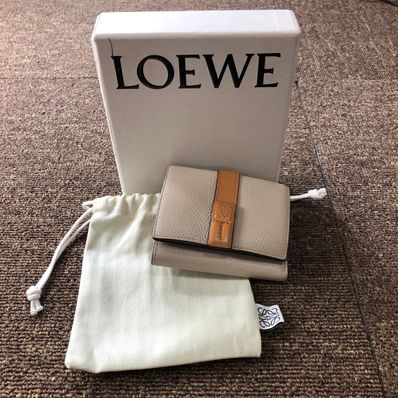 LOEWE Trifold Wallet In Soft Grained Calfskin "Light Oat / Honey"