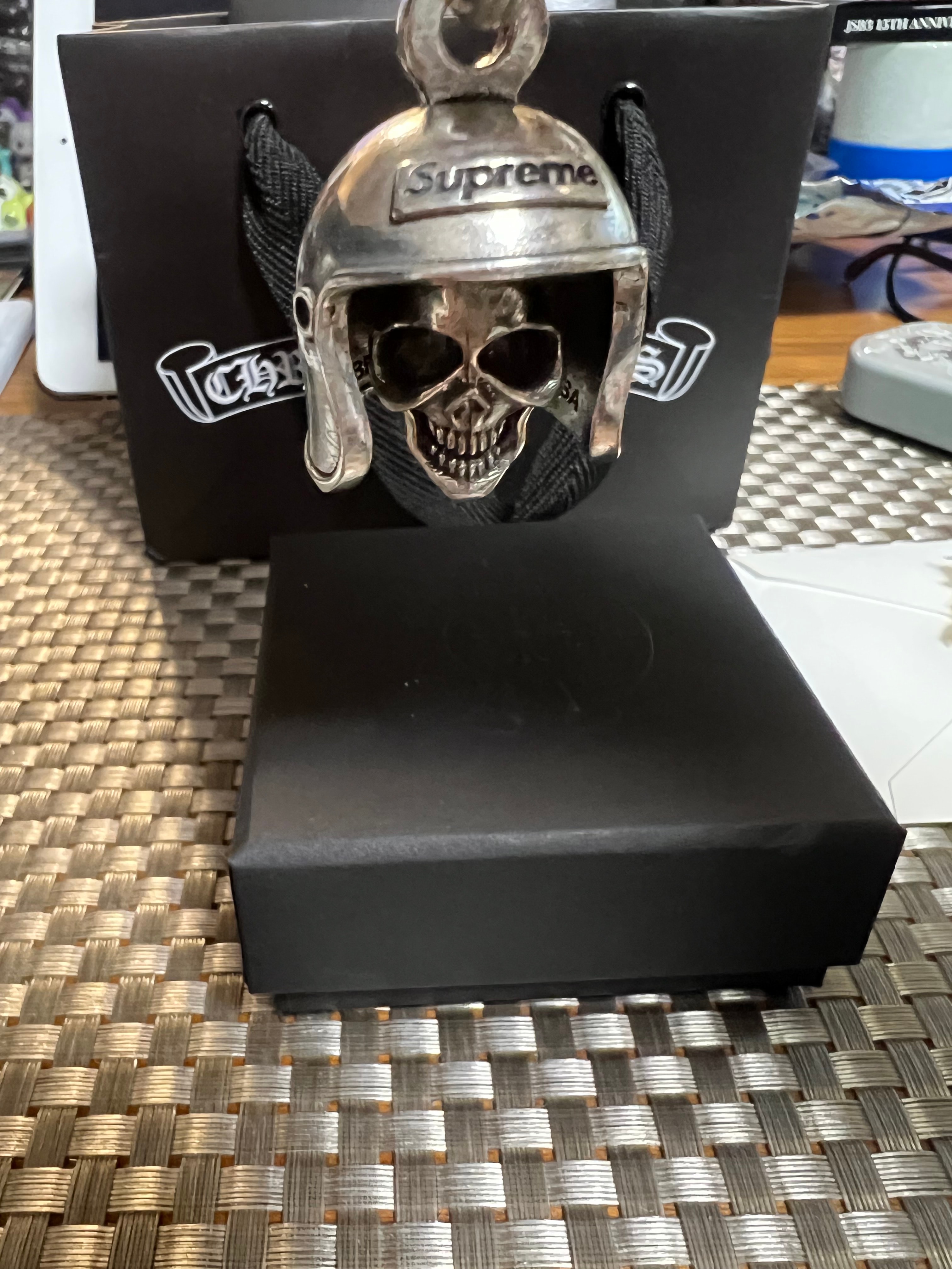 Supreme Skull Bell Keychain（スカルベルキーチェーン） Supreme Skull Bell Keychain 