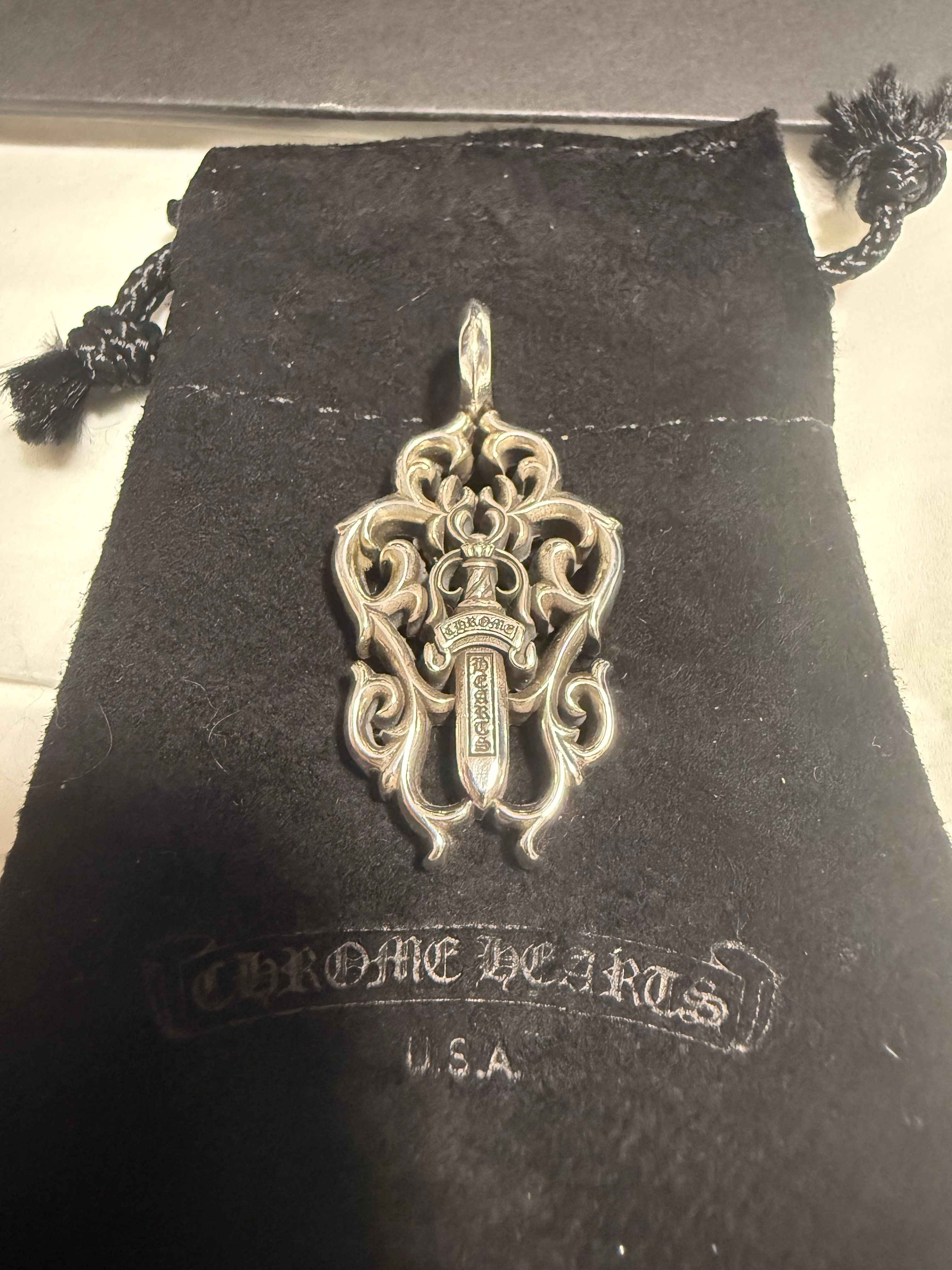 Chrome Hearts Vine Dagger Pendant Top "Silver"