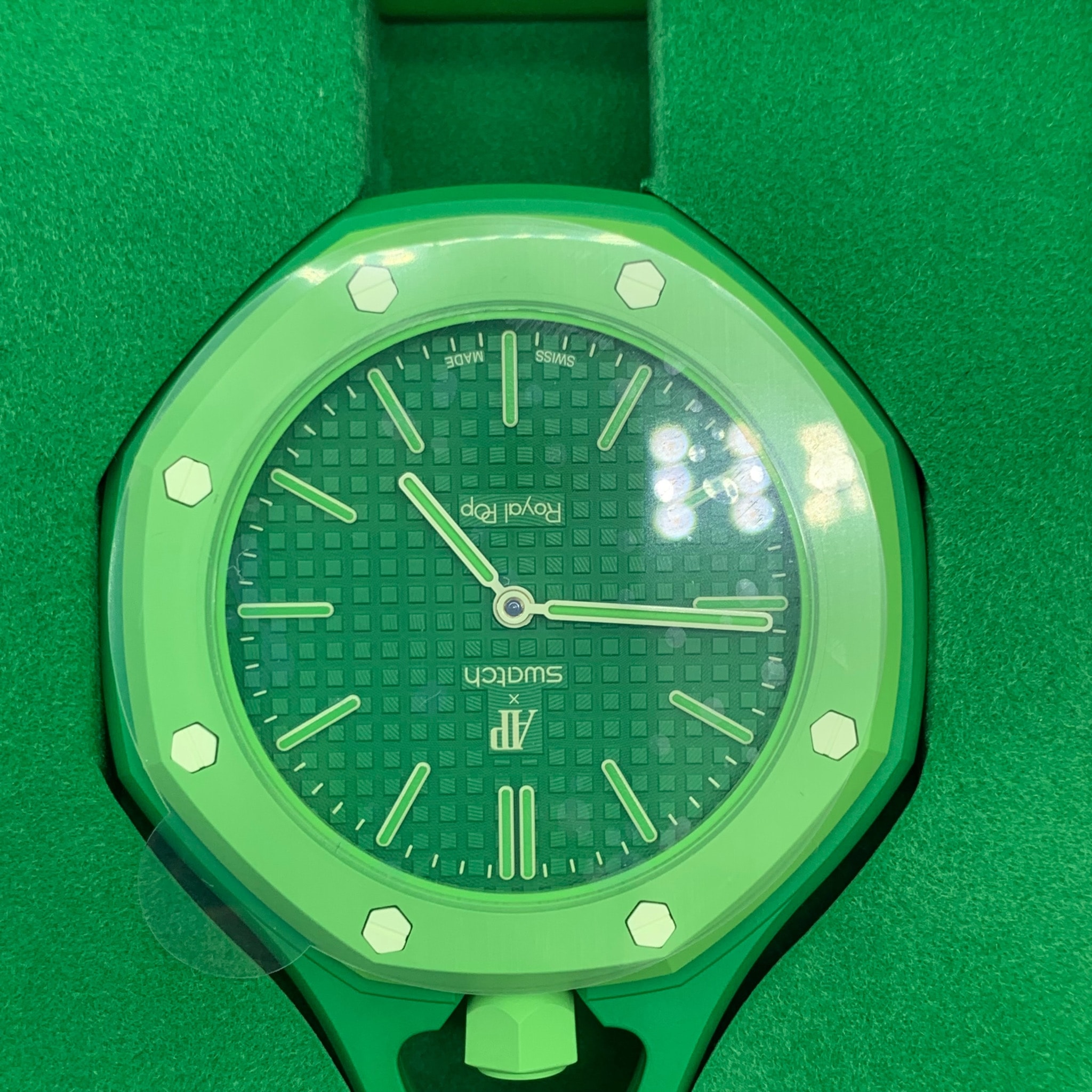 Swatch x Audemars Piguet Royal Pop Green Eight "Green"