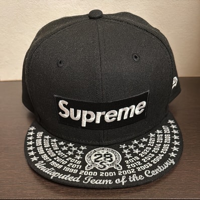 Supreme Undisputed Box Logo New Era "Black"