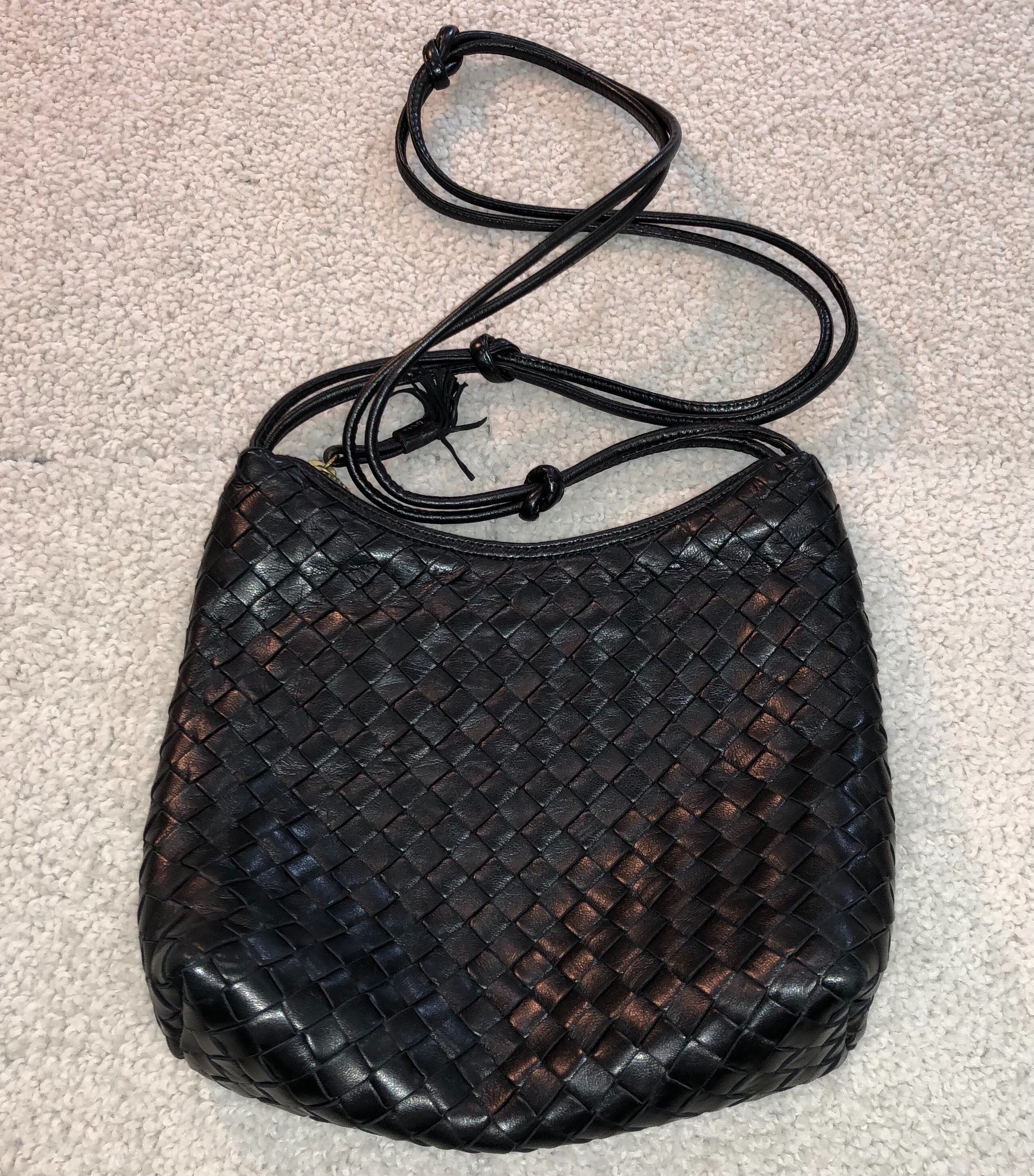 ボッテガヴェネタ イントレチャート ブラック