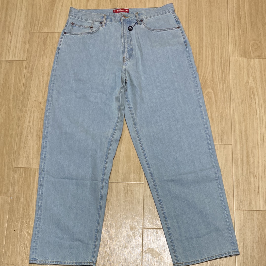 Supreme Baggy Jean (25FW) "Light Washed Indigo"