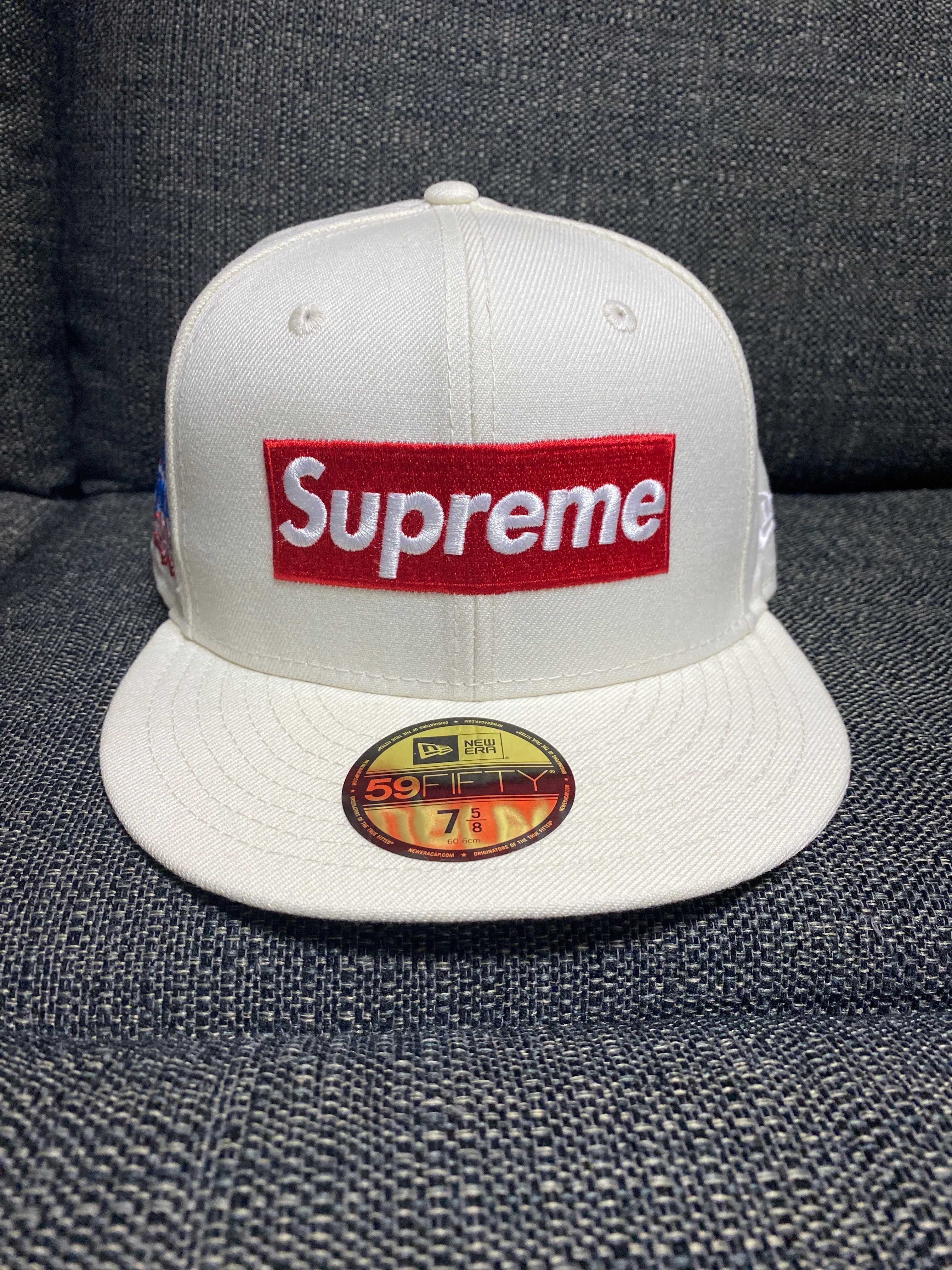 Supreme World Famous Box Logo New Era® "White"