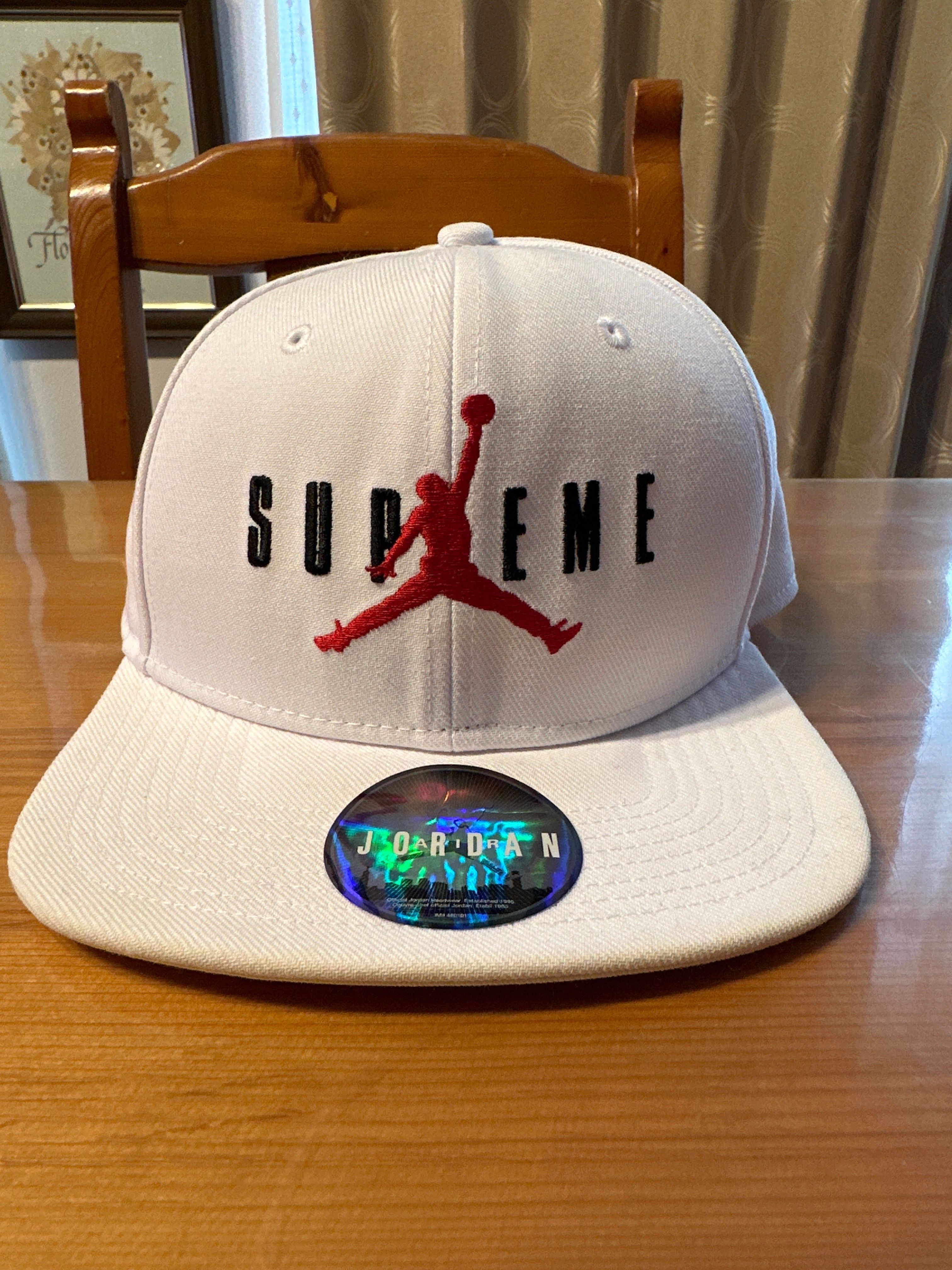 Supreme x Jordan 6-Panel Cap "White"