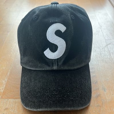 Supreme Pigment S Logo 6-Panel "Black"