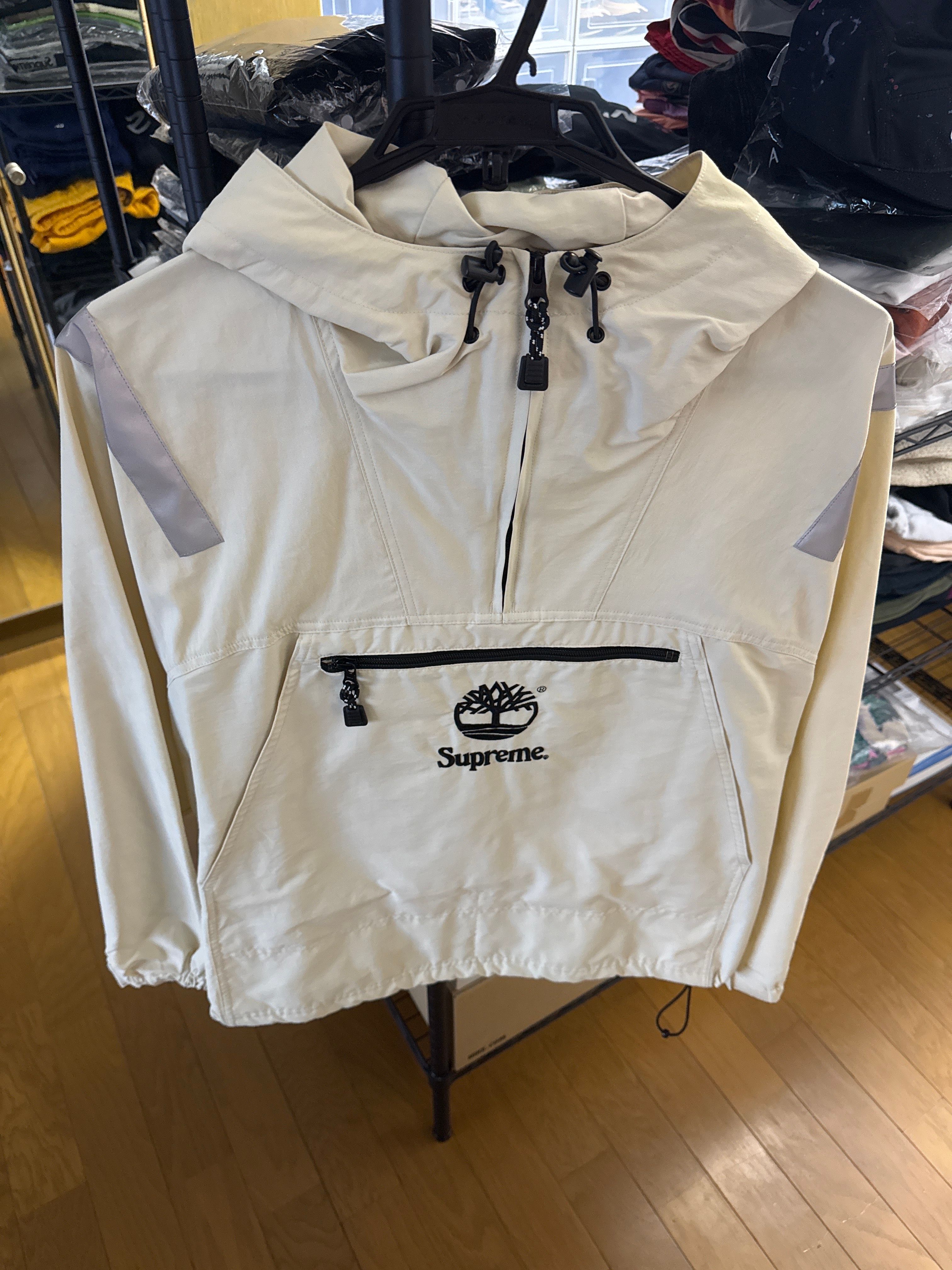 Supreme / Timberland® Reflective Taping Anorak "Stone"