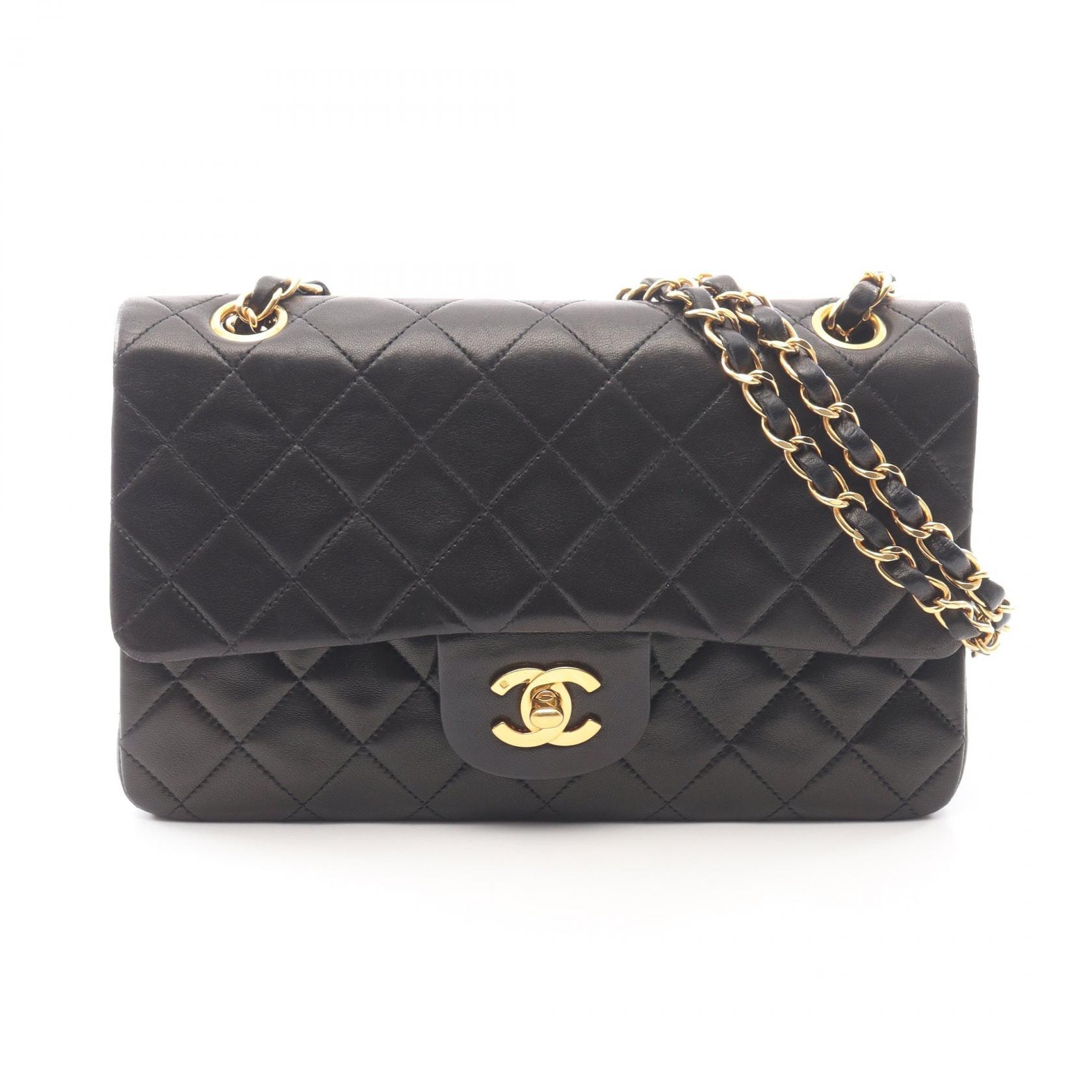 シャネル CHANEL マトラッセ Wフラップ ショルダーバッグ バッグ ラムスキン(羊革) レディース ブラック系 【中古】