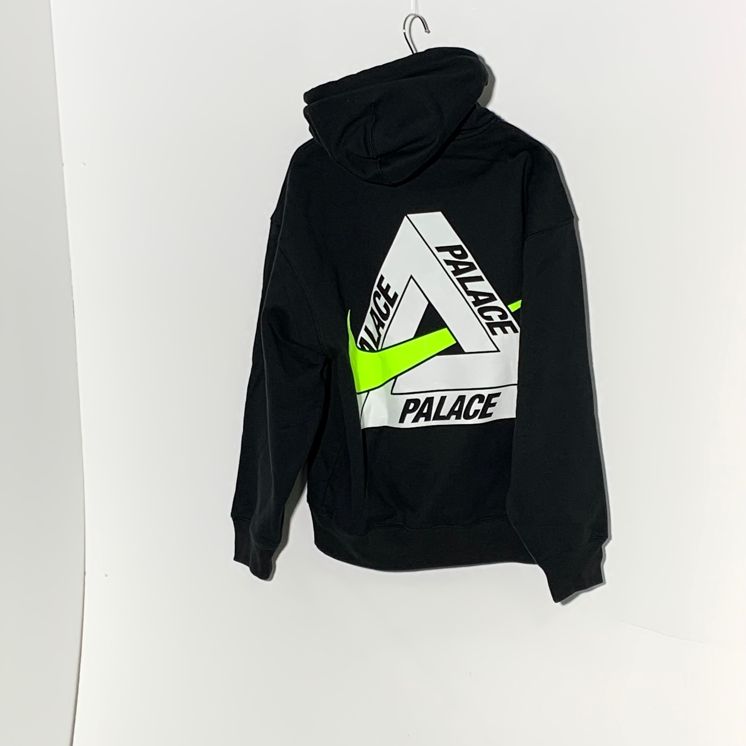 PALACE x Nike Tri Swoosh Hood 