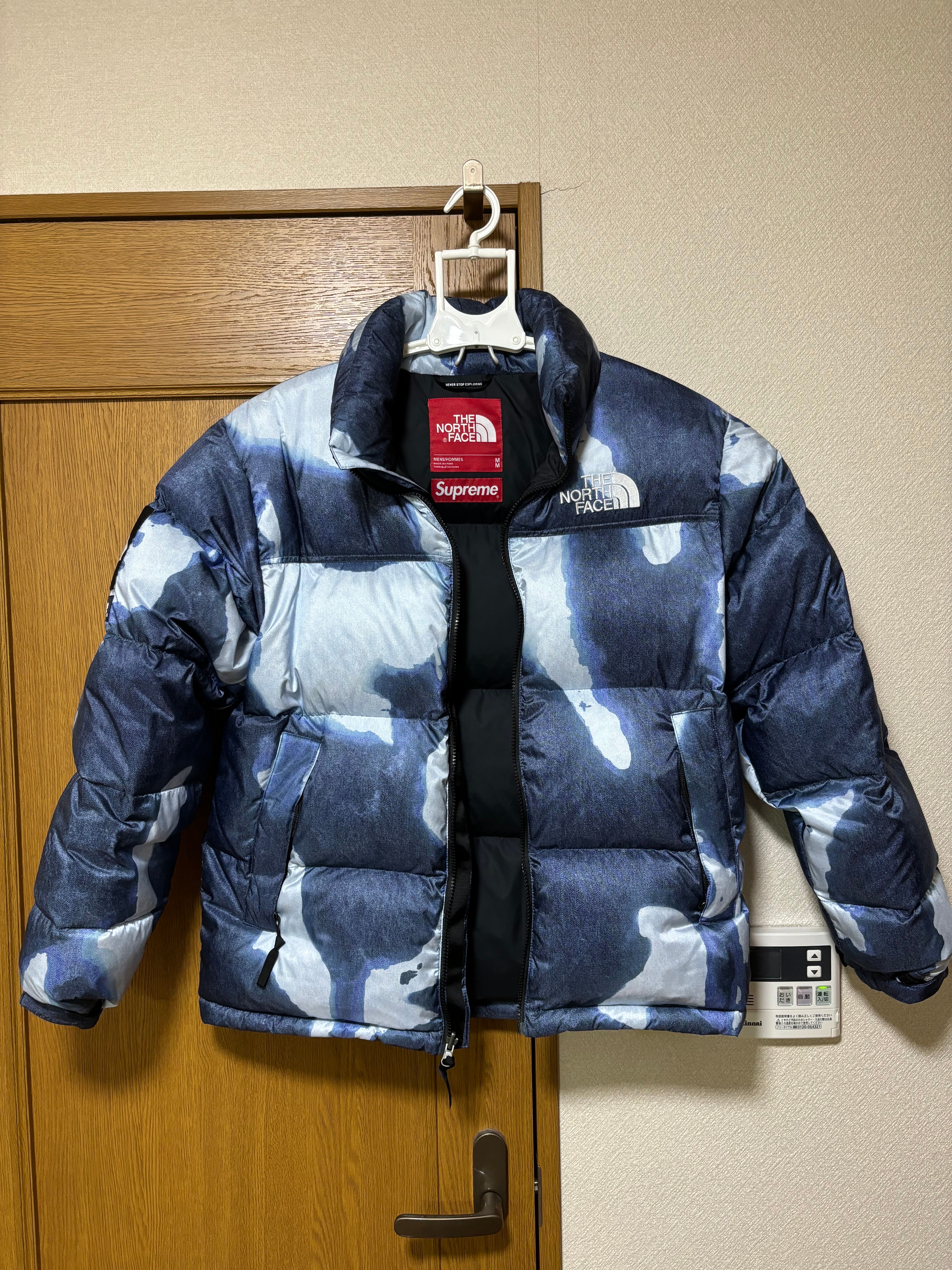 Supreme x The North Face Bleached Denim Print Nuptse Jacket "Indigo"