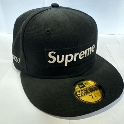 Supreme $1M Metallic Box Logo New Era® "Black"