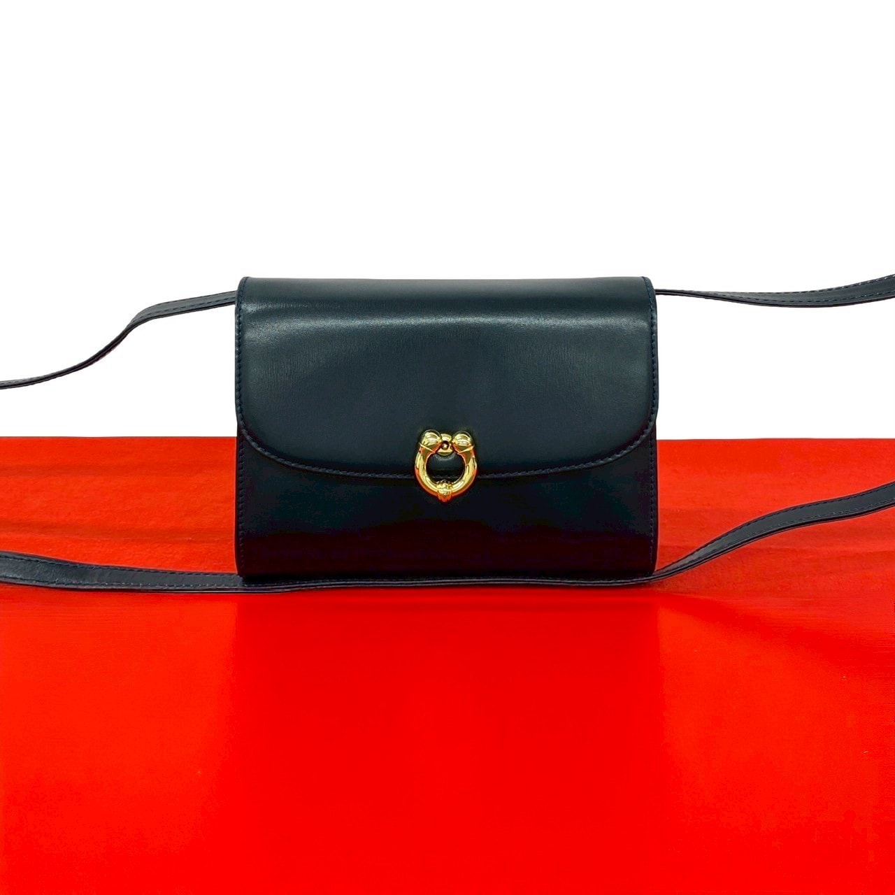 GUCCI グッチ ホースシュー 金具 レザー ショルダーバッグ ネイビー
88426