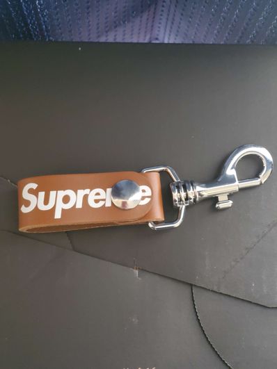 Supreme Leather Key Loop "Brown"