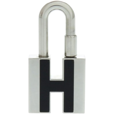 エルメス カデナ Hモチーフ チャーム メタル シルバー ブ