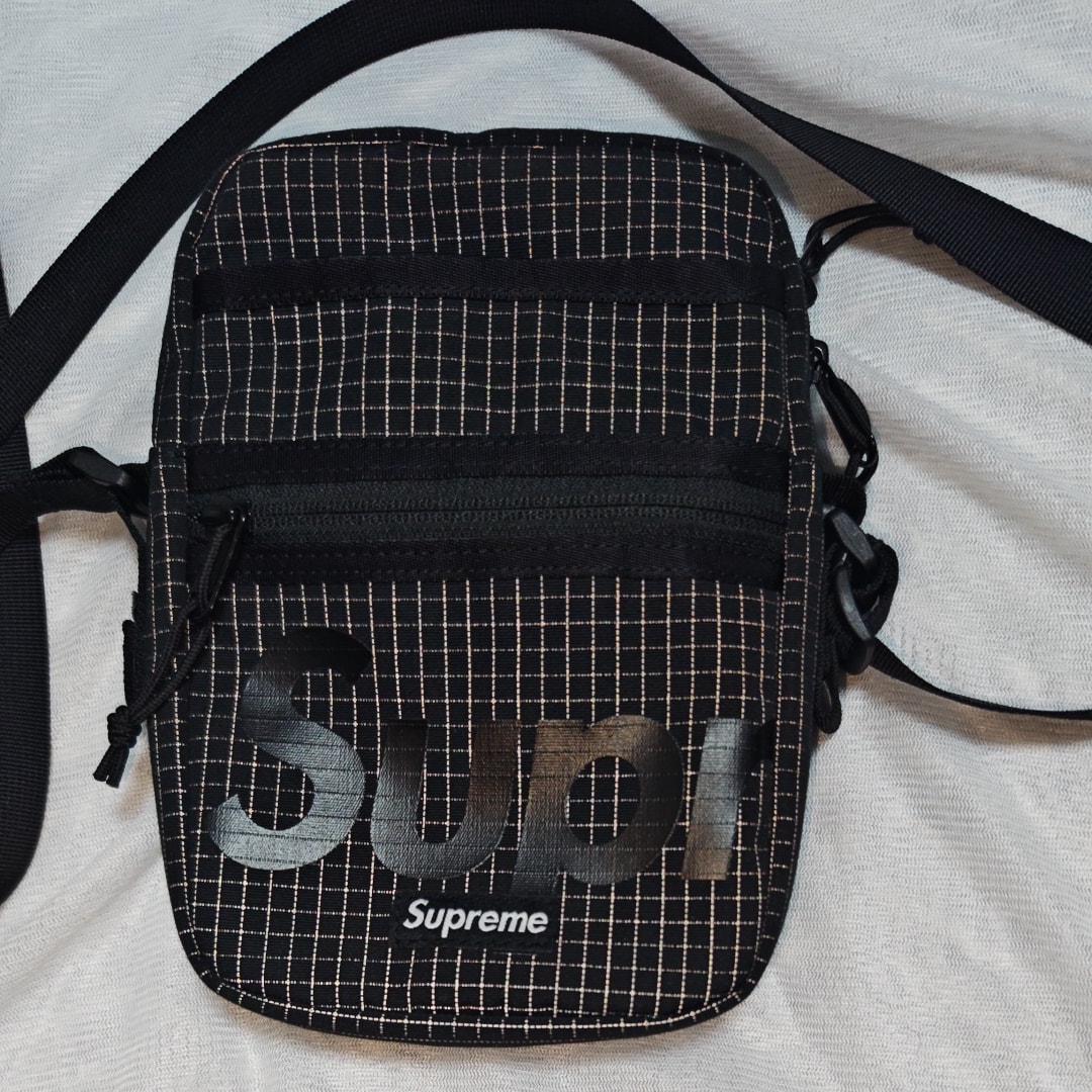 Supreme Shoulder Bag 