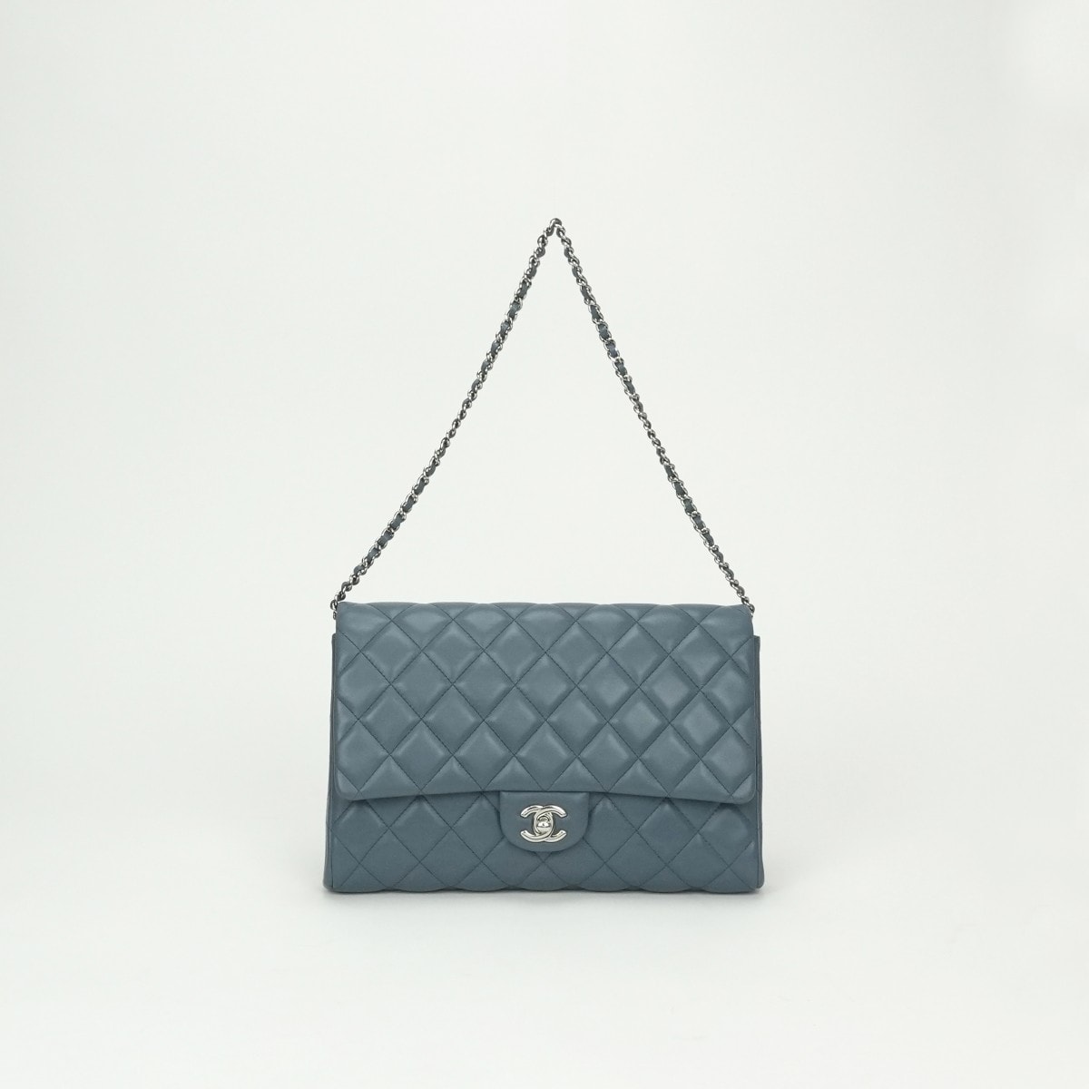 シャネル CHANEL マトラッセ バッグ ショルダーバッグ ラムスキン ブルー Blue 青 シルバー金具 チェーンショルダーバッグ ココマーク ターンロック
