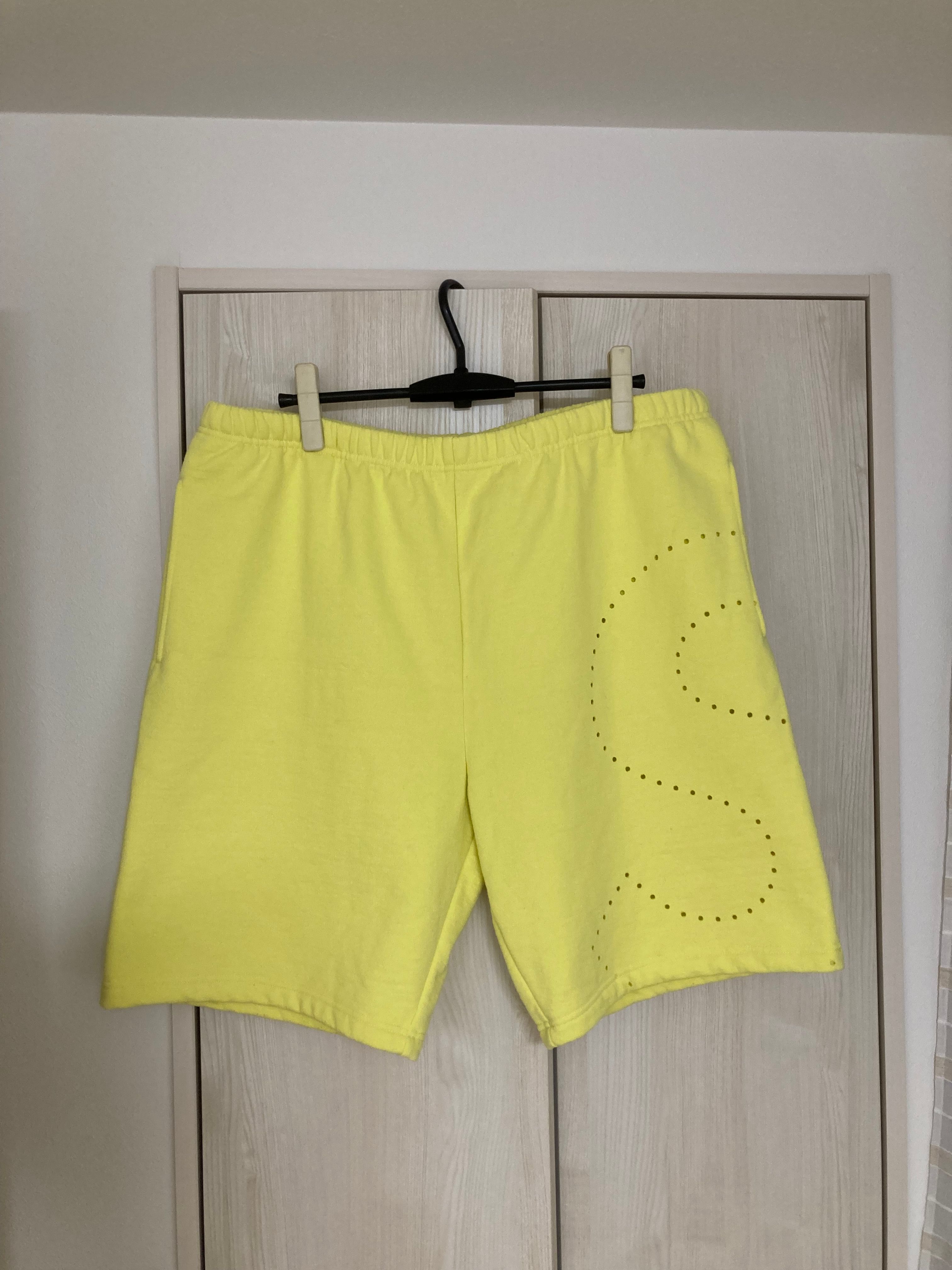 Supreme Laser Cut S Logo Sweatshort "Yellow"