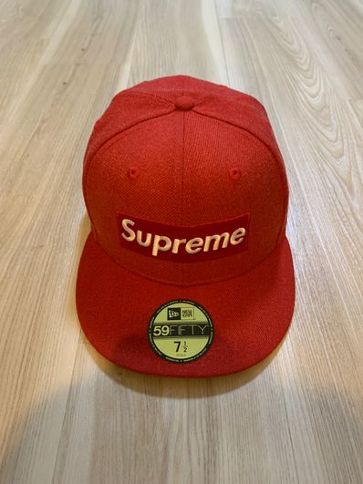 Supreme World Famous Box Logo New Era® "Red"