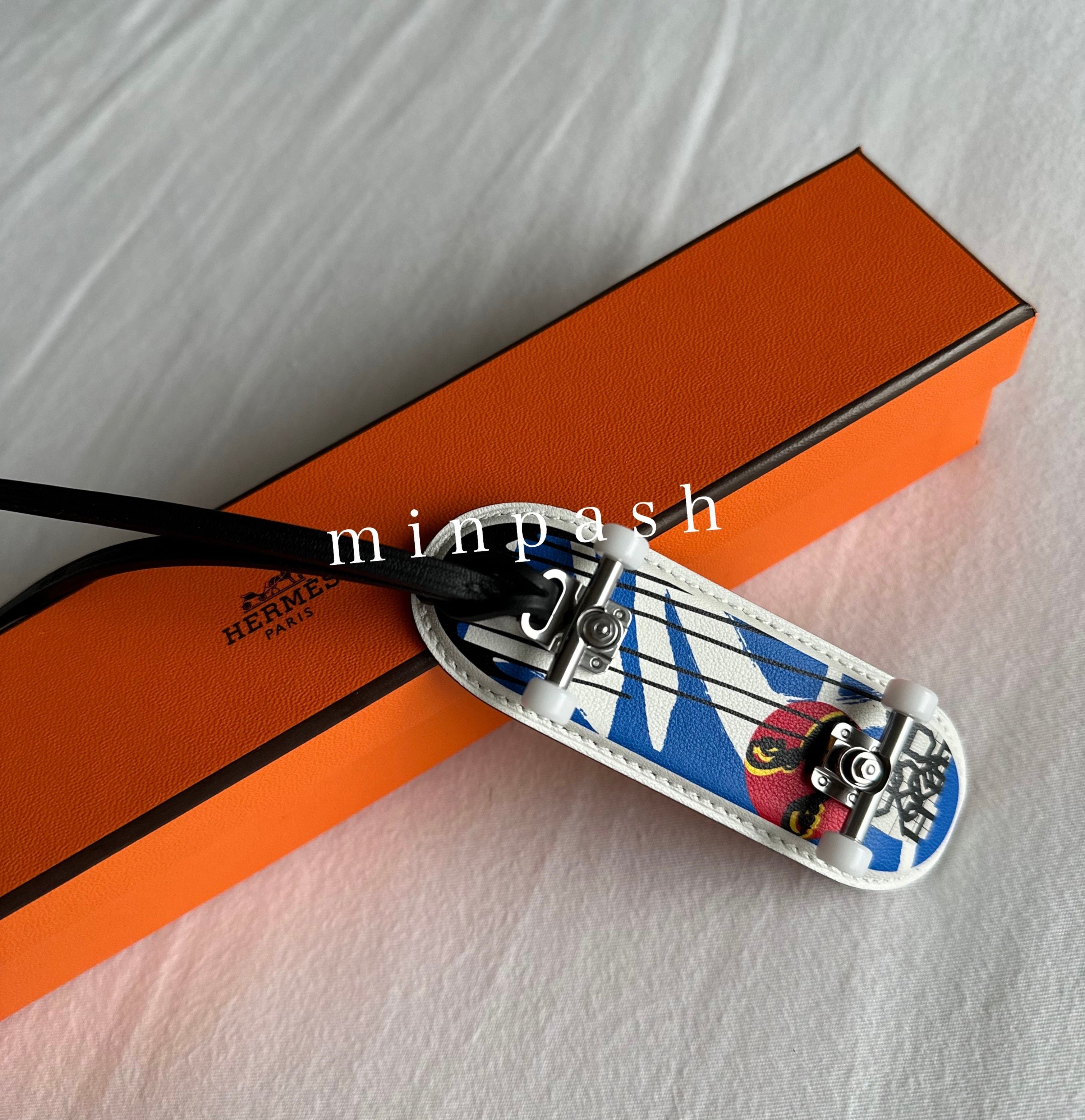 HERMES ♡ エルメスチャーム フィンガースケート