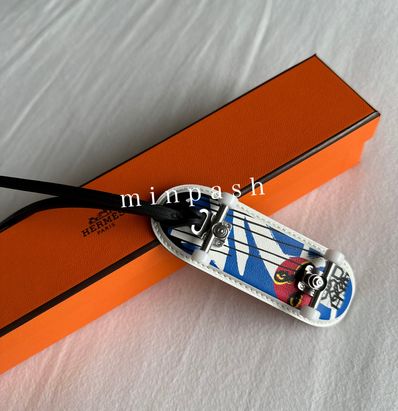 HERMES ♡ エルメスチャーム フィンガースケート