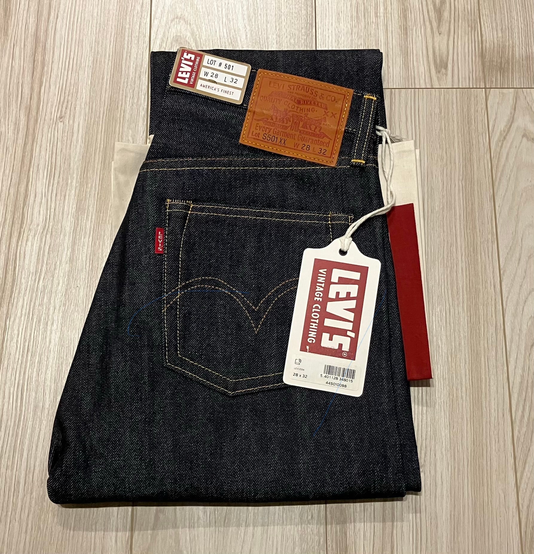 LEVI'S Vintage Clothing 1944 501 Jeans Rigid "Dark Indigo Blue"