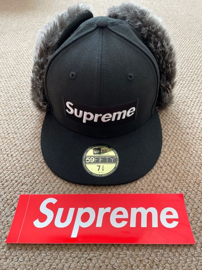 Supreme Earflap New Era® "Black"