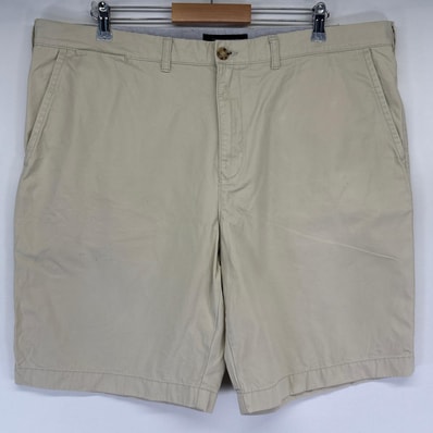 古着 トミーヒルフィガー TOMMY HILFIGER ショートパンツ チノショーツ ハーフ 半ズボン 短パン ワンポイントロゴ w42 ベージュ系 メンズ