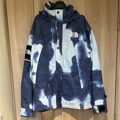 Supreme x The North Face Bleached Denim Print Mountain Jacket "Indigo"