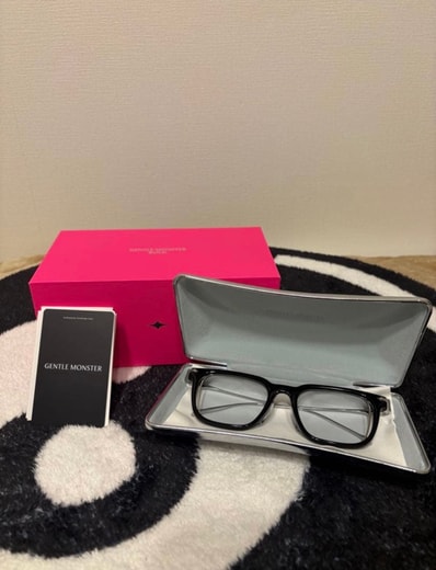 Gentle Monster Ego 01(B) "Black/Blue Lenses"