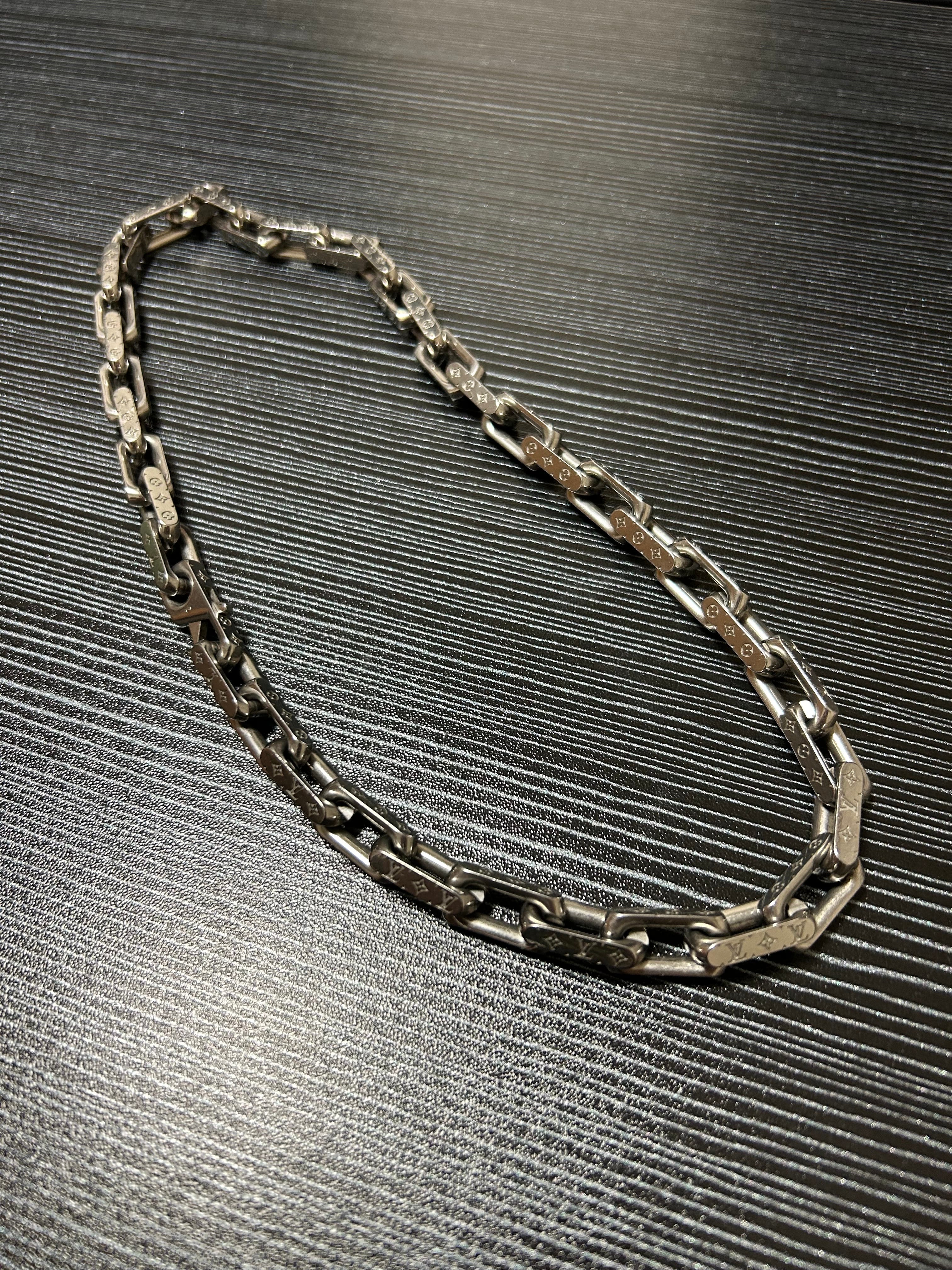 Louis Vuitton Monogram Chain Necklace "Silver"