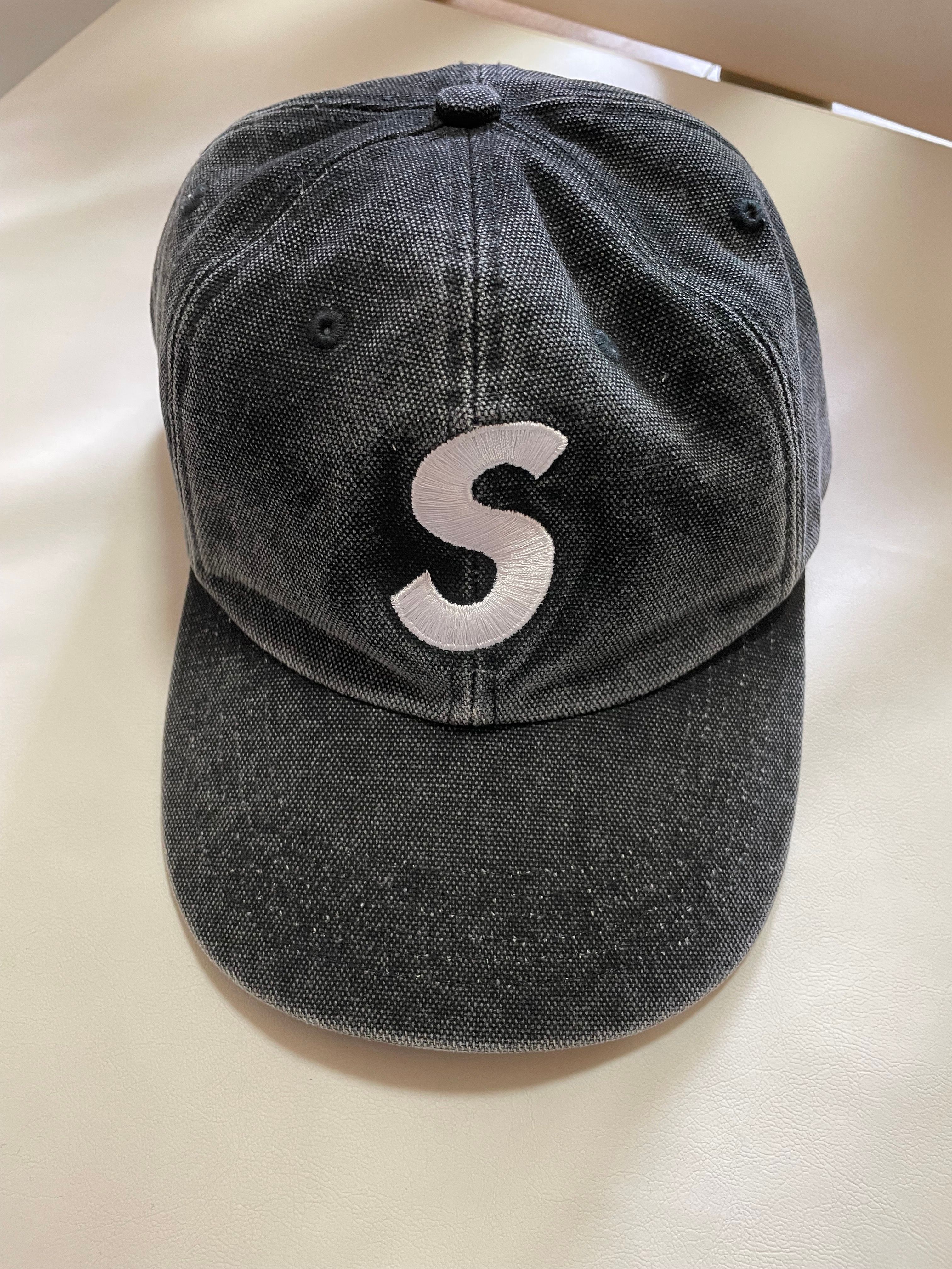 Supreme Pigment S Logo 6-Panel "Black"
