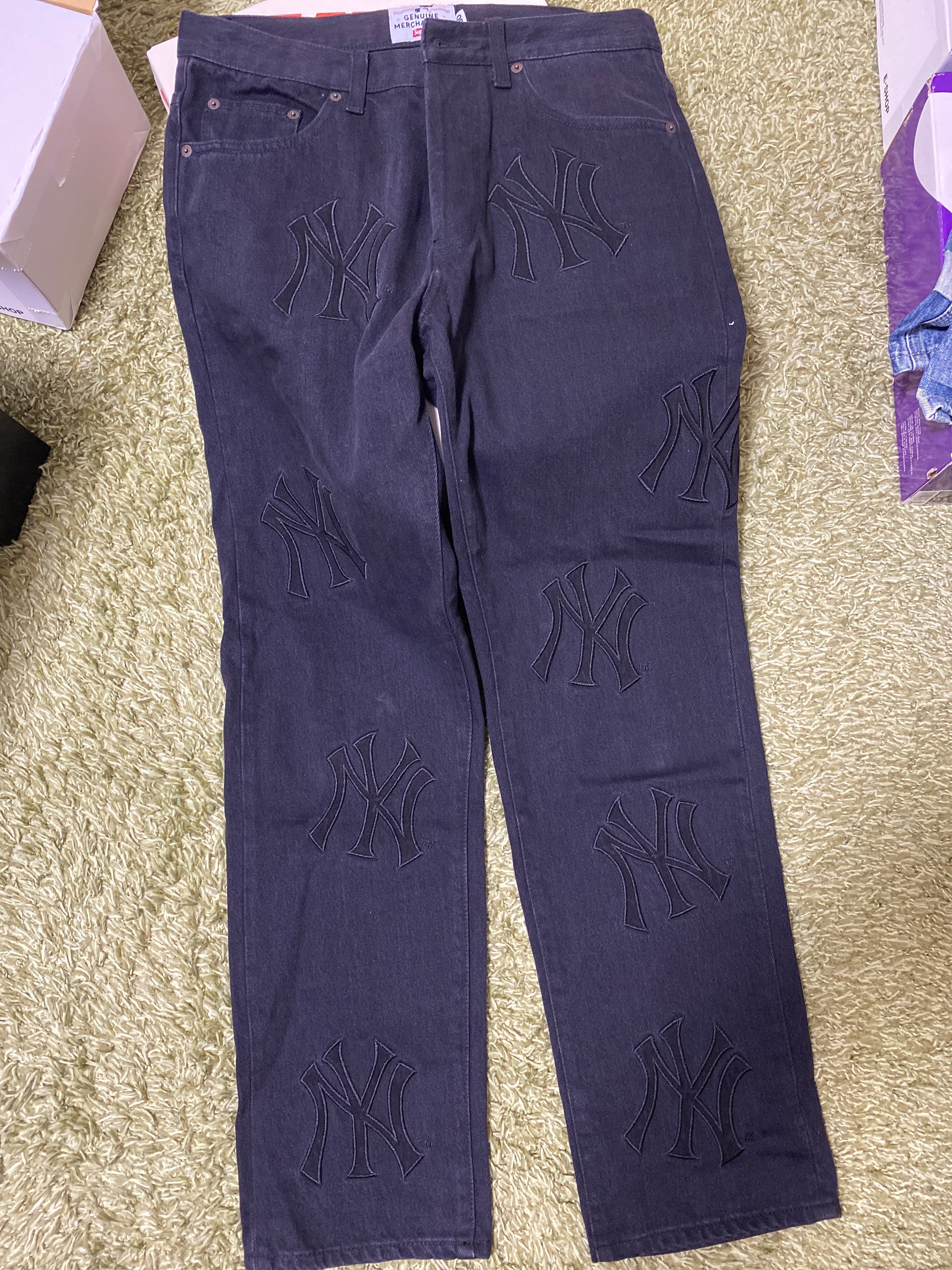 Supreme New York YankeesTM Regular Jean "Black"