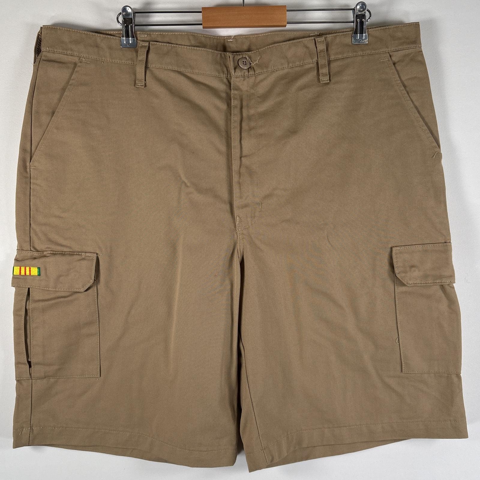 古着 00’s/00年代 レッドキャップ RED KAP ショートパンツ 大きいサイズ ワークショーツ ワンポイントロゴ w42  ベージュ系 メンズ