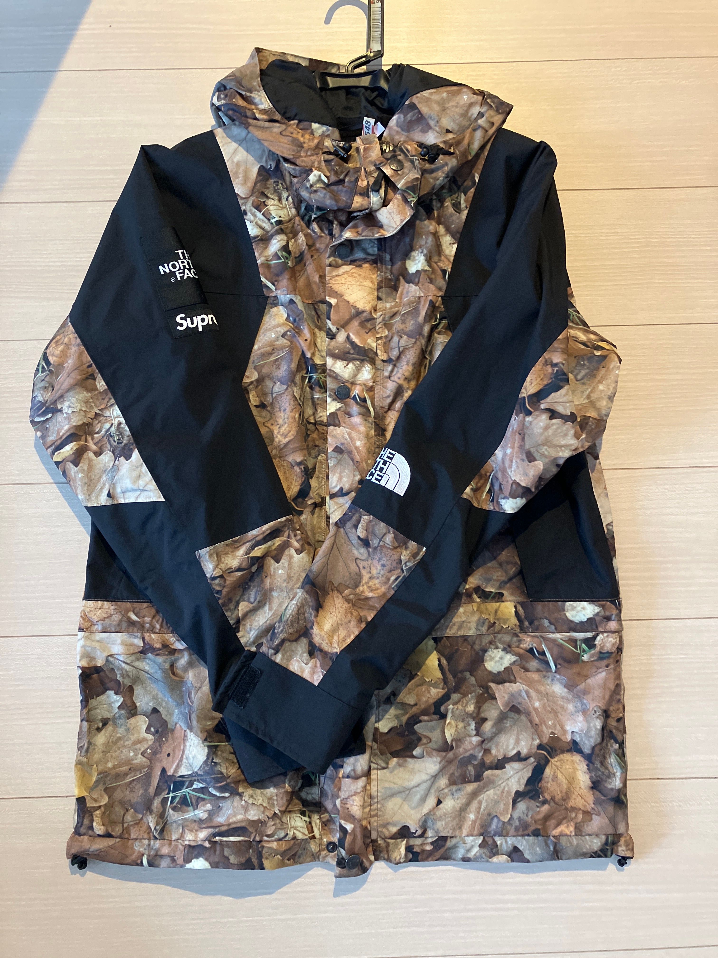 Supreme x The North Face Leaves Mountain Light Jacket "Leaves"