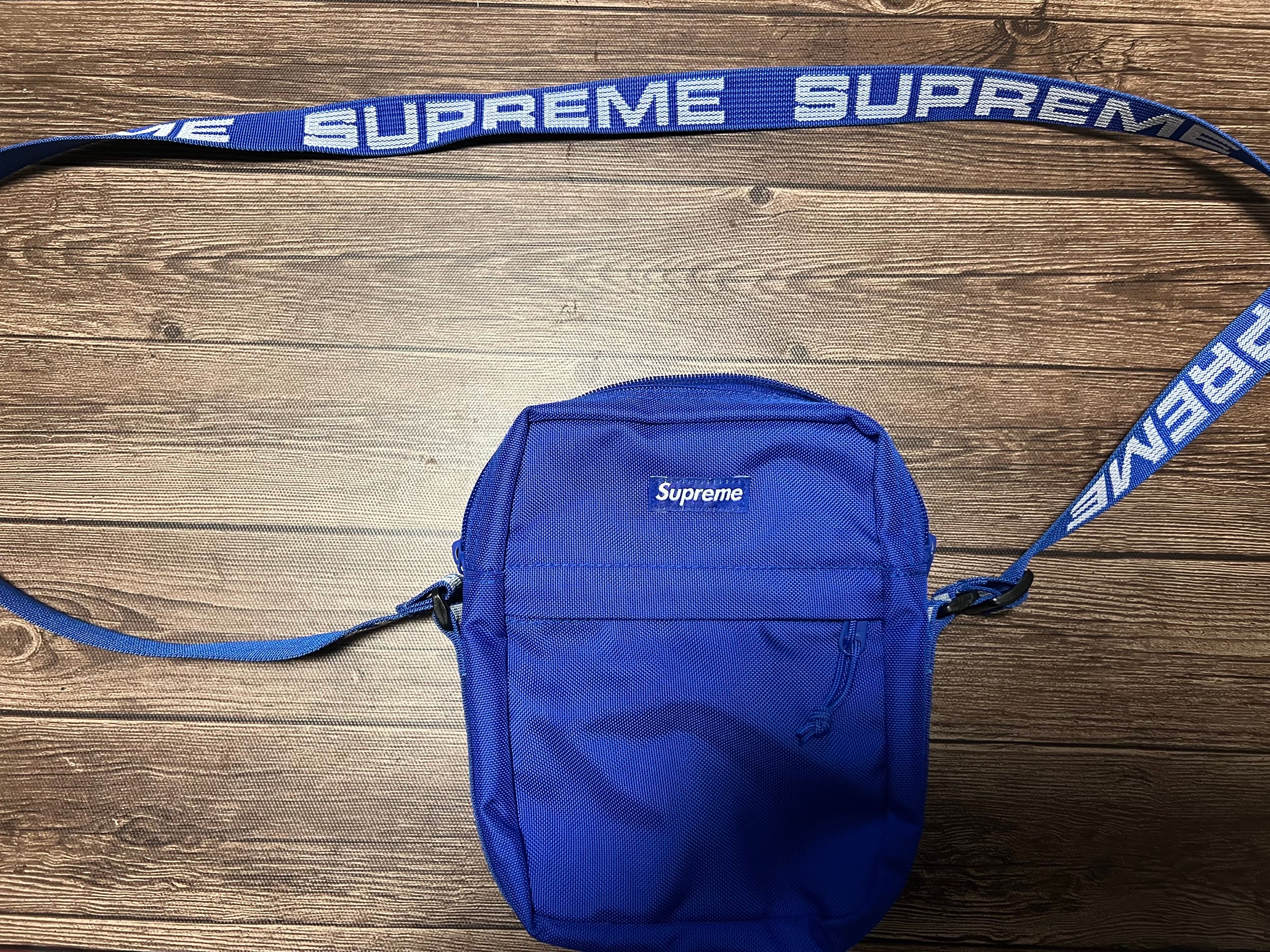 Supreme 18SS Shoulder Bag 