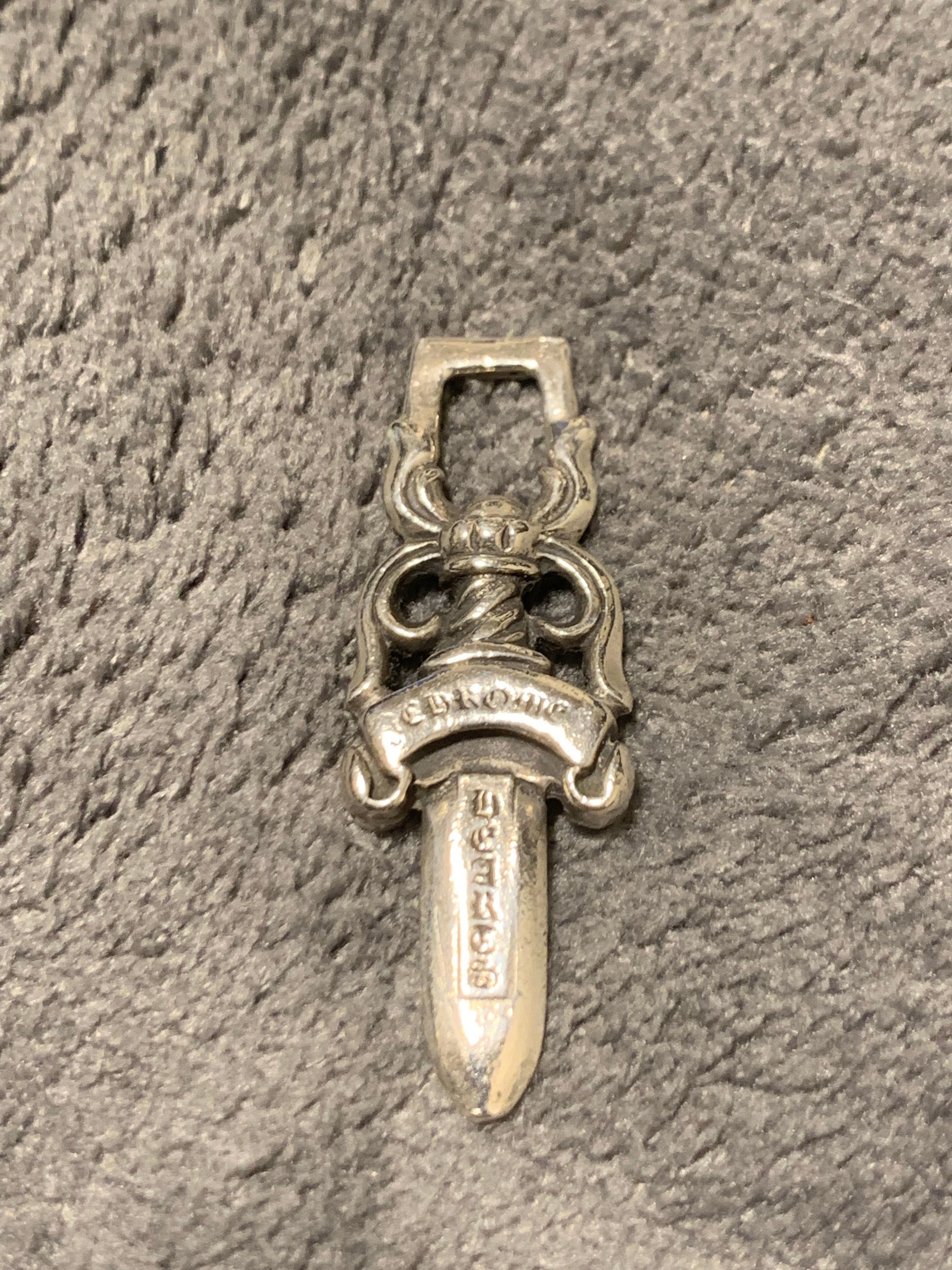 Chrome Hearts #10 Dagger Pendant "Silver"