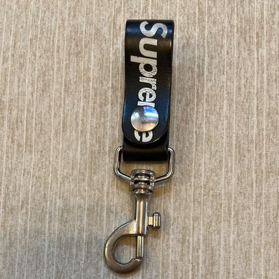 Supreme Leather Key Loop "Black"