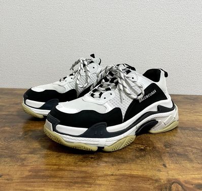 BALENCIAGA(バレンシアガ) トリプルS スニーカー