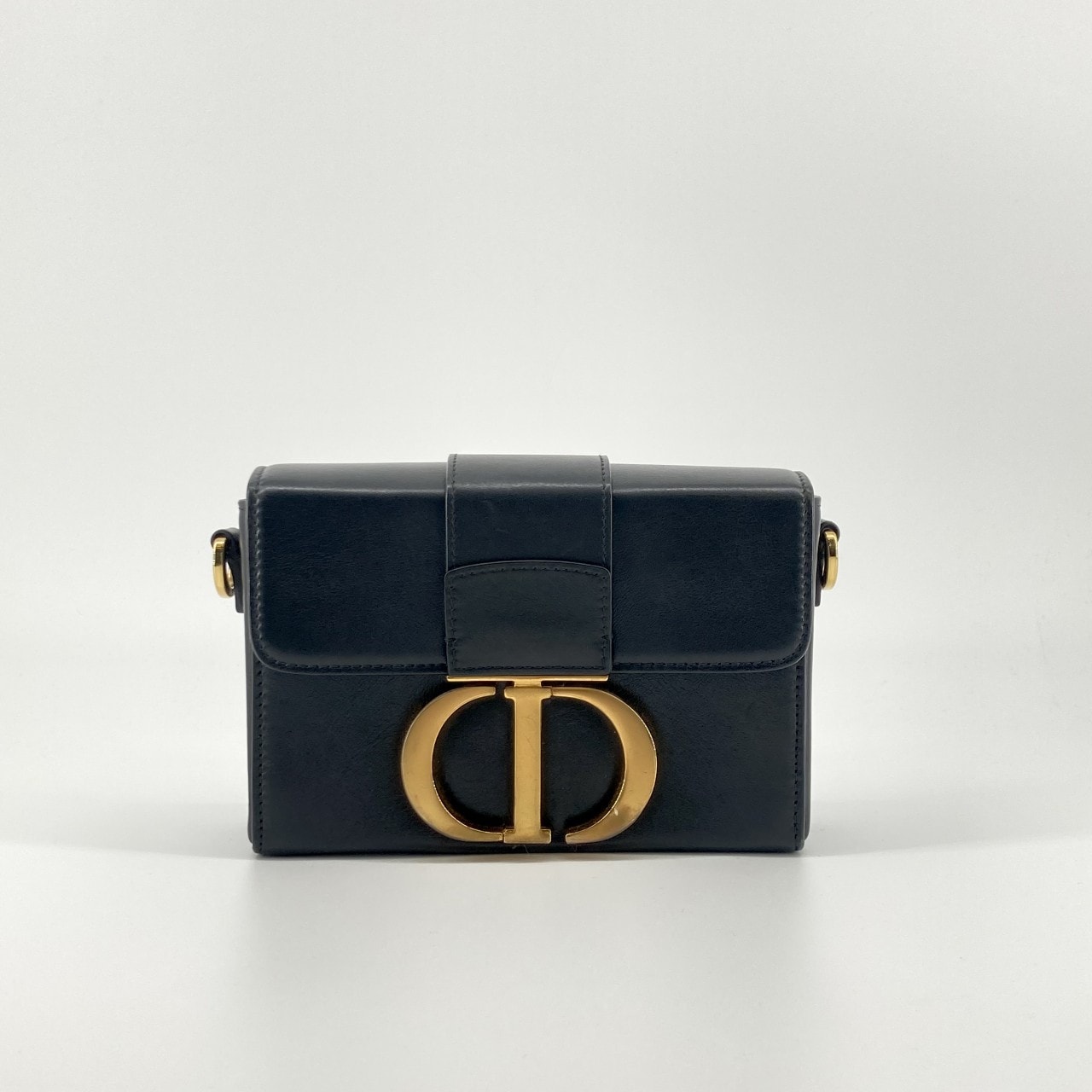Christian Dior(クリスチャンディオール) 30モンテーニュ ボックス カーフレザー M9204UMOS ショルダーバッグ ブラック×ゴールド