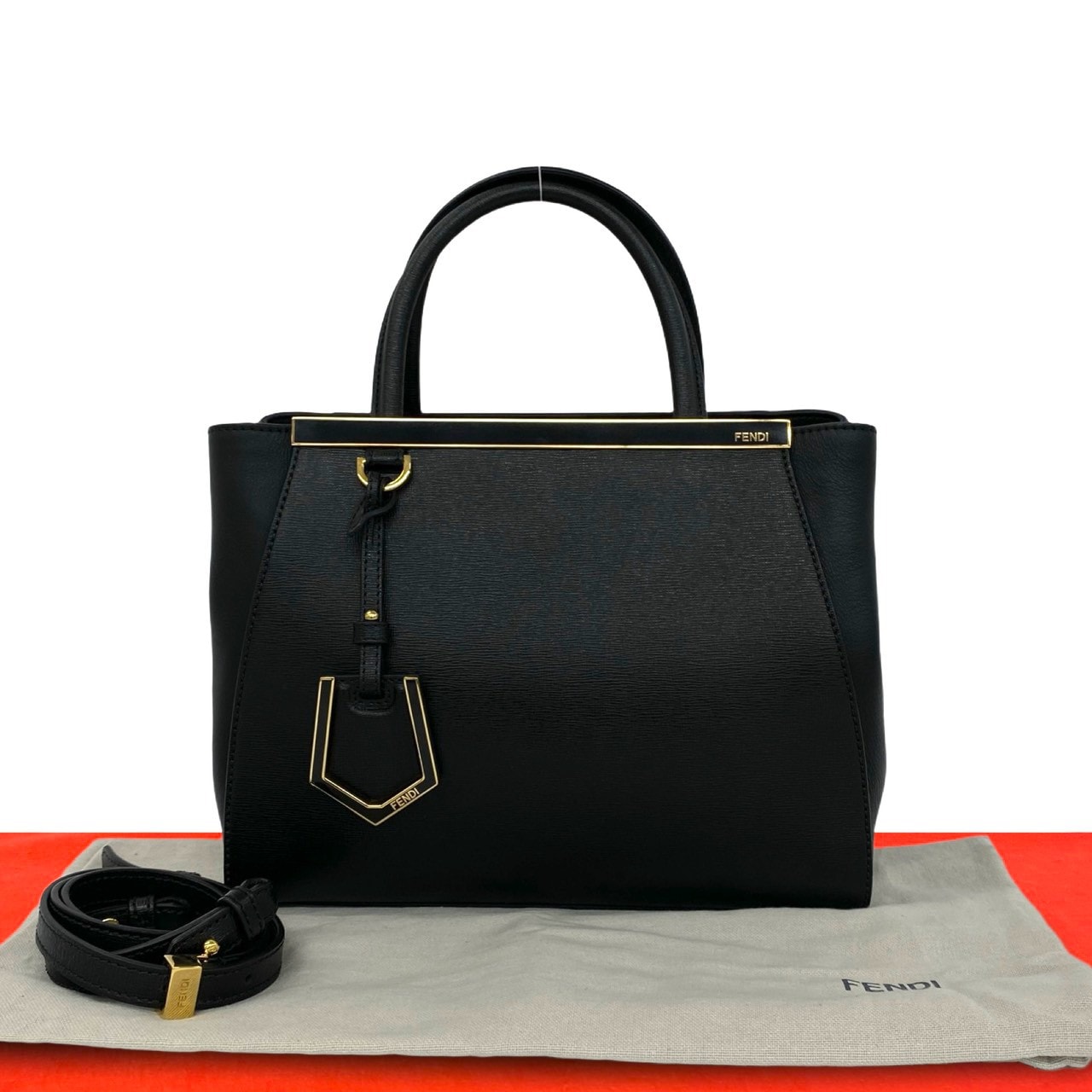 FENDI フェンディ トゥージュール レザー ショルダーバッグ ブラック
26055