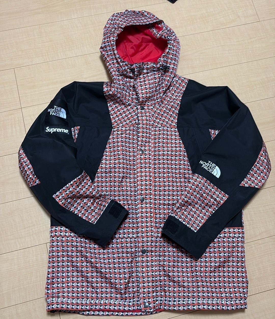 Supreme x The North Face Studded Mountain Light Jacket "Red"