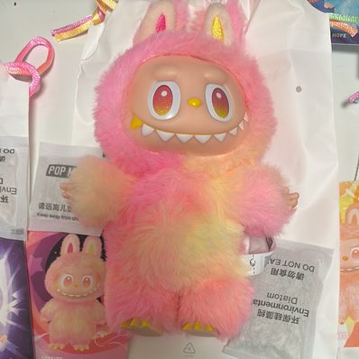 POP MART THE MONSTERS (LABUBU) Big into Energy Series Plush Pendant LOYALTY
