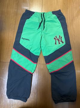 新年の贈り物 シュプリーム ニューヨークヤンキーストラックパンツ