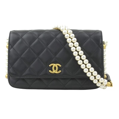 シャネル CHANEL ショルダーウォレット ラムスキン/フェイクパール ブラック ゴールド レディース【中古】 90117k